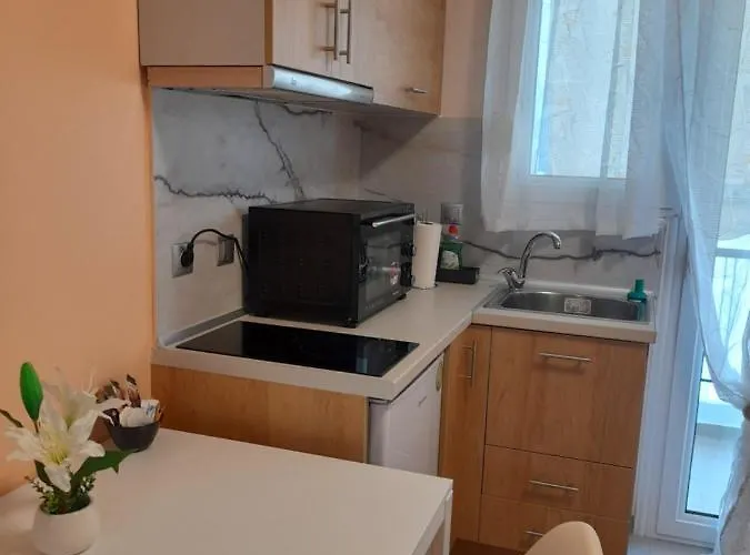 Ομορφο Διαμερισμα Και Δωρεάν Χωρο Σταθμευσης